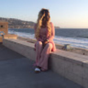 Meet your Posher, Dominique